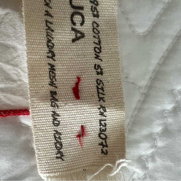 Leigh and Luca scarf, neon pink soft velvet frock feathers - Picture 6 of 9